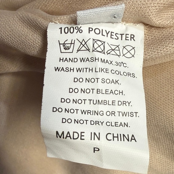 Elegant Gold Sequin One-Shoulder Dress - Picture 8 of 9